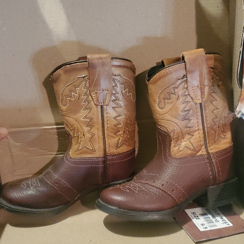 Old west boots